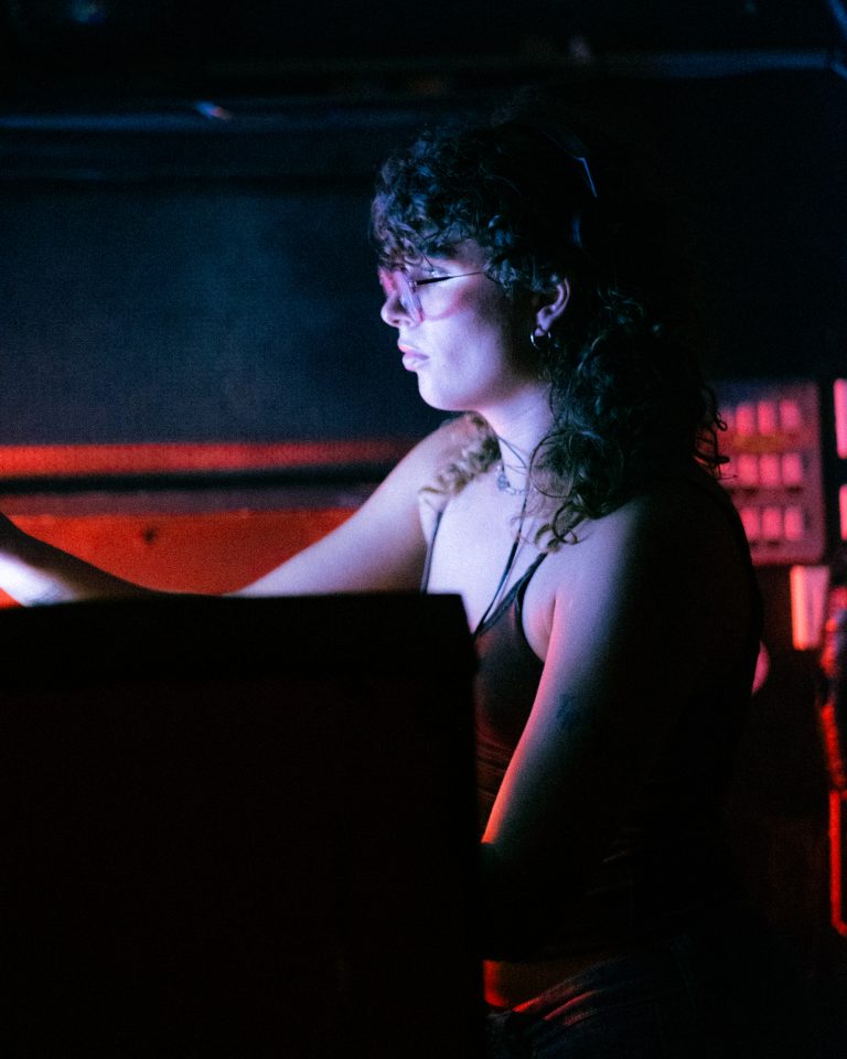 Press Shot - Romy - Transcence - Julie Desire credit Jade Smith