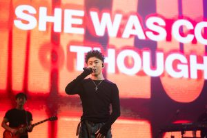 Picsart_25-12-02_17-42-14-656