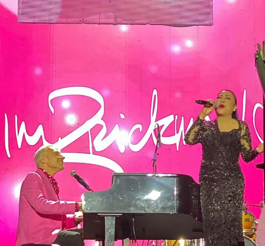 Picsart_26-02-08_22-40-10-448